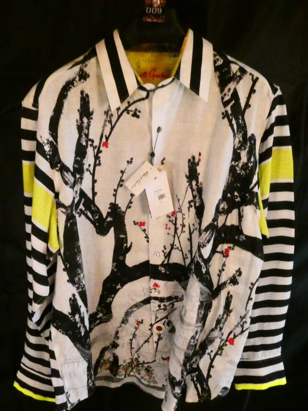 Robert Graham Limited Edition - Cherry Blossom